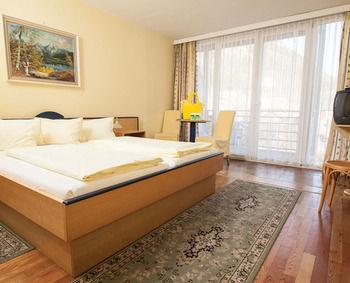 Hotel Zur Post 3*